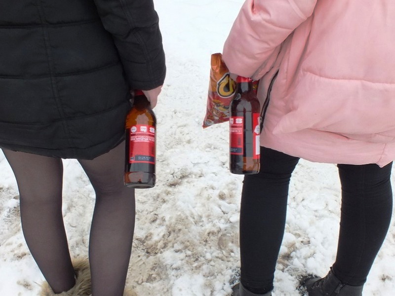 В Архангельских магазинах алкоголь подростку готовы продать