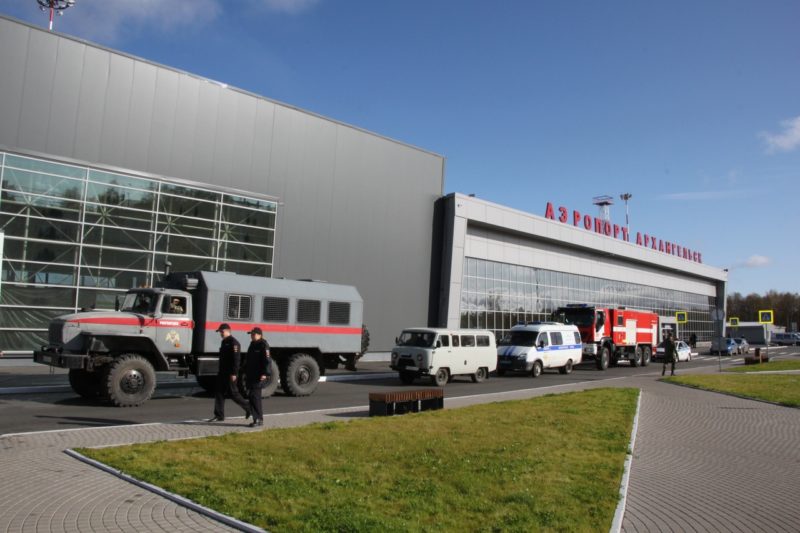 Аэропорт Архангельска блокирован спецслужбами