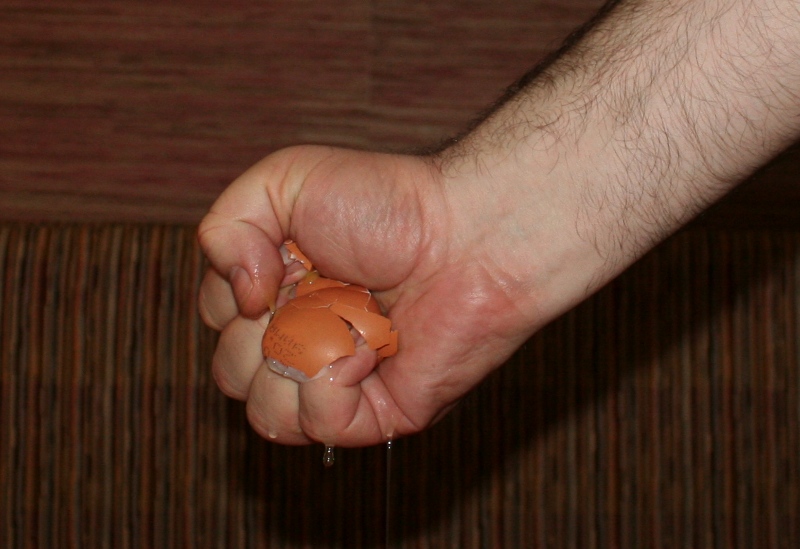 Пришел Кощеев день — время давить яйца