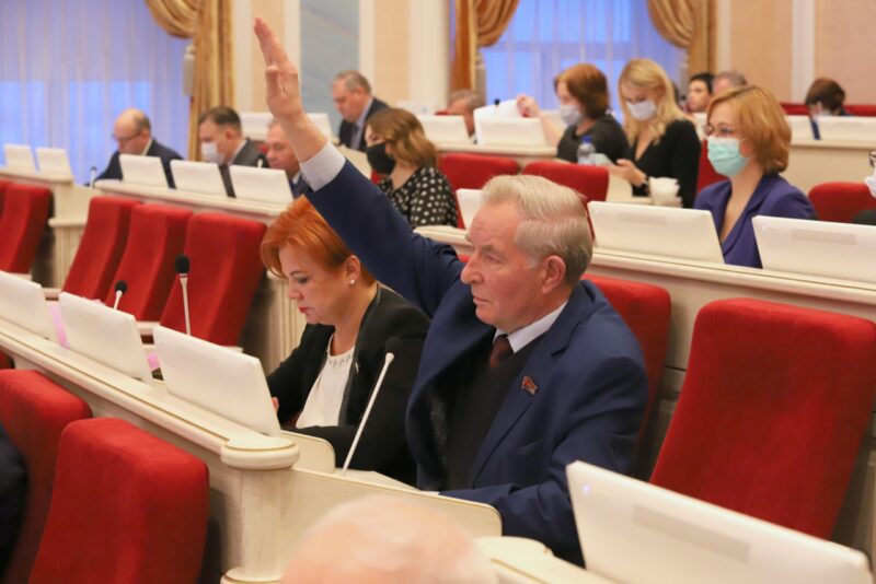 В Архангельской области бюджет принят, но денег надо больше