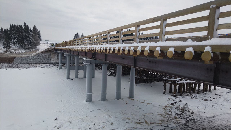 Строительство нового моста через Сову завершилось в Мезенском округе